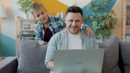 AI og barn: en trygg og forståelig guide for foreldre