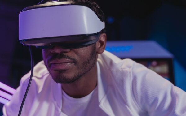 AR-briller forklart: slik kan utvidet virkelighet bli nyttig i hverdagslivet