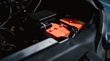 Fremtidens elbilbatterier: hva solide batterier kan bety for rekkevidde, sikkerhet og pris