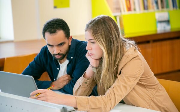 Sikkerhet på campus: digital overlevelsesguide for studenter