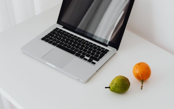 Slik stopper du adware på PC og mobil før det tar over nett­hverdagen din