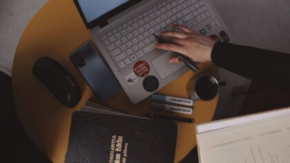 Slik velger du riktig student-PC i 2026 uten å betale for mer enn du trenger
