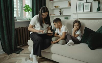 Smarte vaner for familie og skjermtid: slik får dere bedre digitale dager hjemme