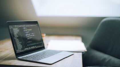 Praktisk introduksjon til low-code: slik bygger du små verktøy som sparer deg tid