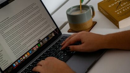 Slik gir du AI tydelige instruksjoner: en konkret guide til å skrive gode prompt