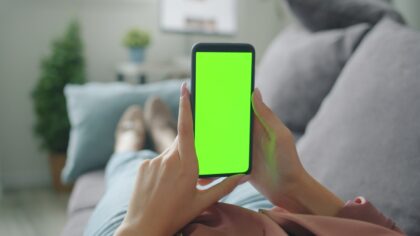 Slik kjenner du igjen manipulerende innhold på nett uten å bli paranoid