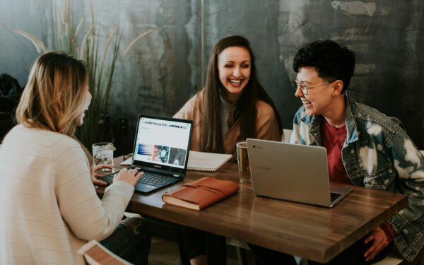 Slik samarbeider du bedre i Google Dokumenter, Excel og Word uten kaos i versjoner