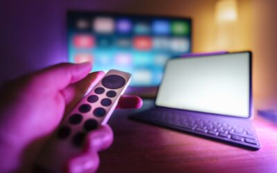 Slik setter du opp en enkel hjemmekino med strømmeenheter uten å bli teknisk ekspert