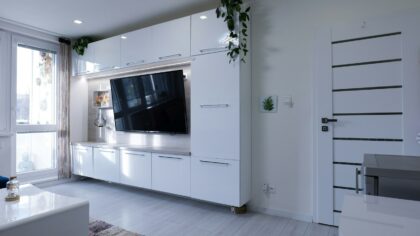 Små hjemmebatterier på vei inn i huset: hva de kan bety for strømregningen og komforten din